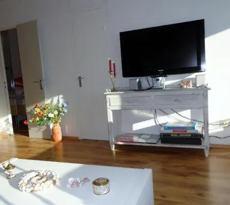 Apartment Zum Wohlfuehlen Fuer Bis 4 Erwachsene & 1kind Mit Schwimmbad Vor Der Tuer Tiere Willkommen Sierksdorf