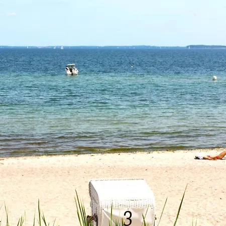 Zum Wohlfuehlen Fuer Bis 4 Erwachsene & 1kind Mit Schwimmbad Vor Der Tuer Tiere Willkommen *