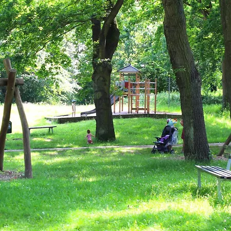 Zum Wohlfuehlen Fuer Bis 4 Erwachsene & 1kind Mit Schwimmbad Vor Der Tuer Tiere Willkommen Apartment Sierksdorf